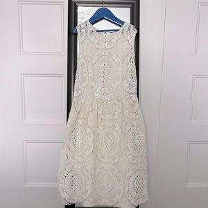 A white Kimchi beach dress, size 14 for girls. Perfect for your teen!